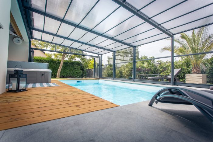 Piscine sous abris